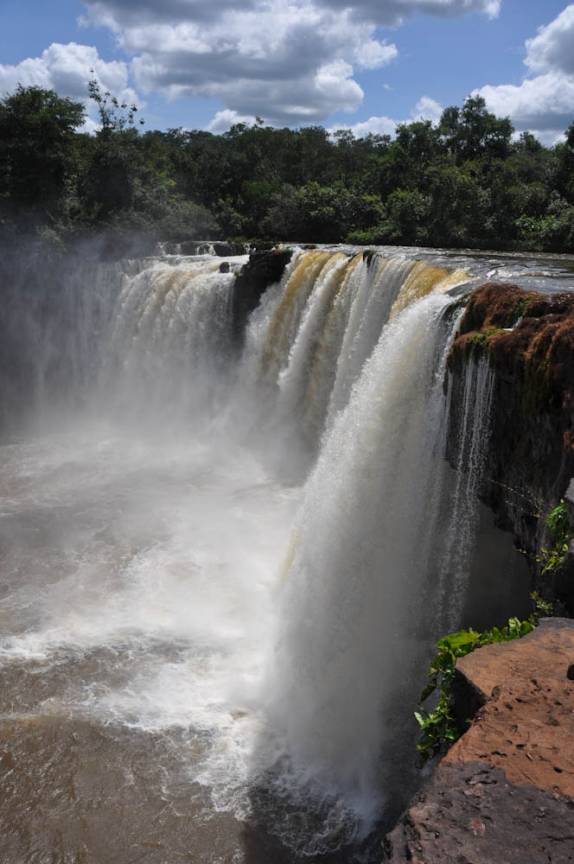 Cachoeira São Romão vista por cima, no P.N da Chapada das Mesas, região de Carolina - MA